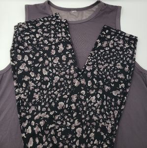 Fabletics Tank and High Waist Leggings outfit